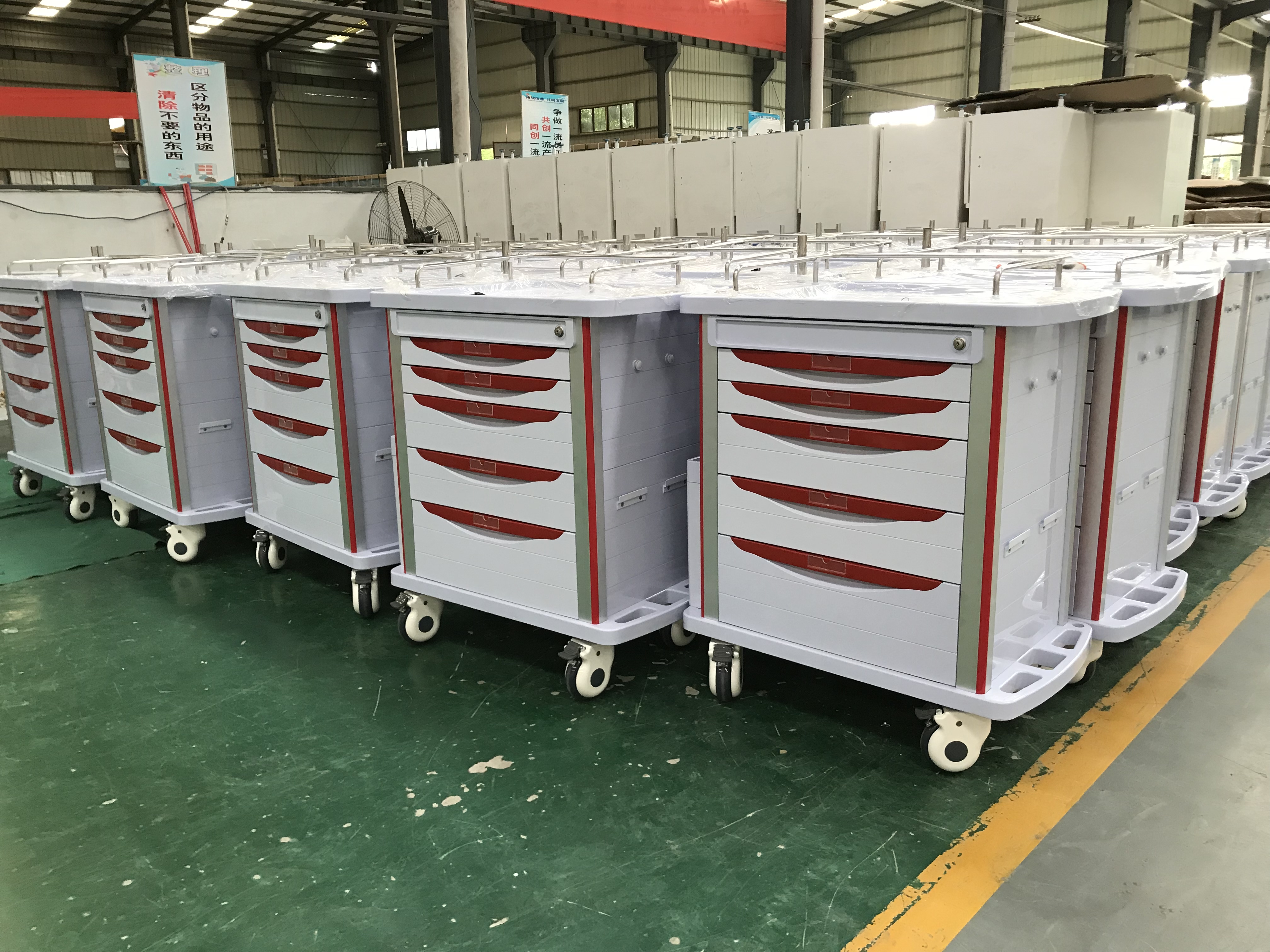 fabricante de carritos de medicinas