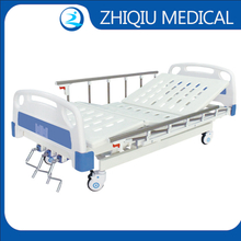 Precio de la cama de hospital manual multifunción con 3 manivelas de metal